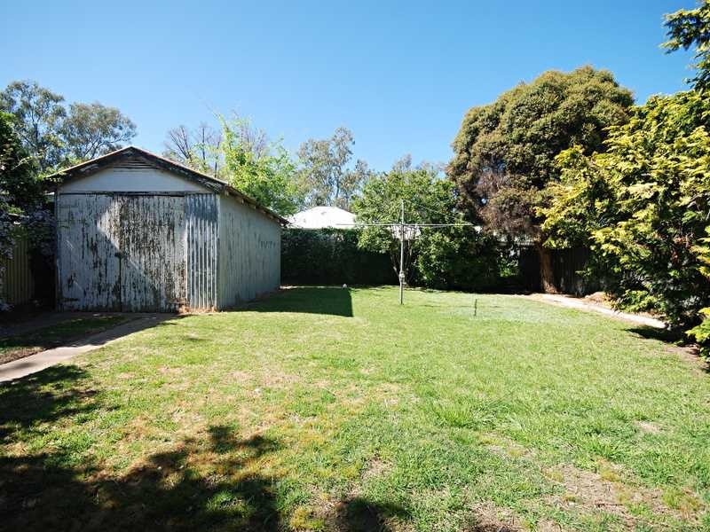 42 Freer Street, Wagga Wagga NSW 2650