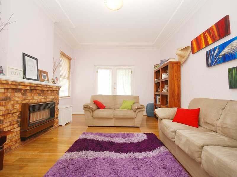 114 Fernleigh Rd, Turvey Park NSW 2650