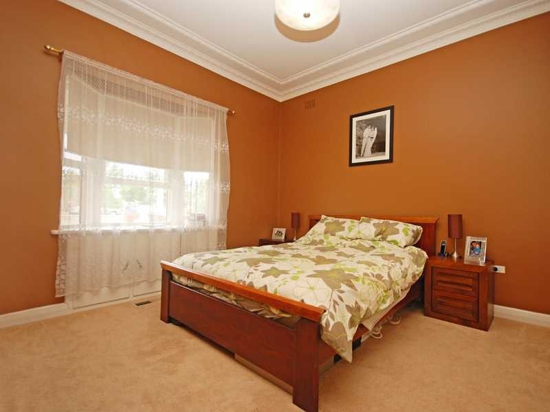 114 Fernleigh Rd, Turvey Park NSW 2650