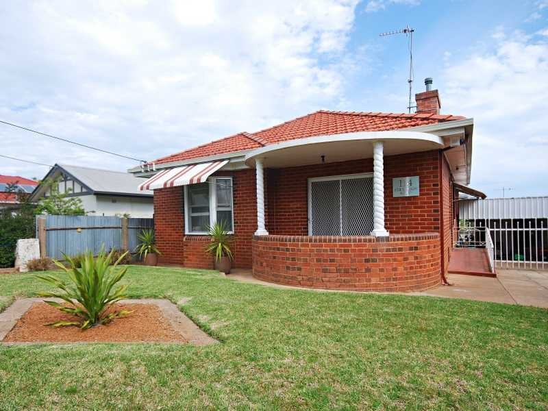 114 Fernleigh Rd, Turvey Park NSW 2650