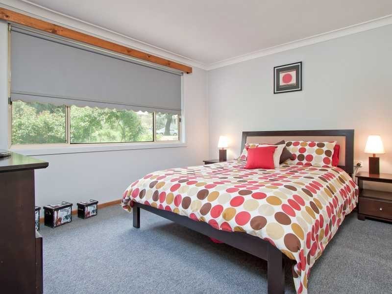 14 Condon Avenue, Mount Austin NSW 2650