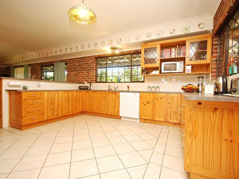 12 Henschke Avenue, Wagga Wagga NSW 2650