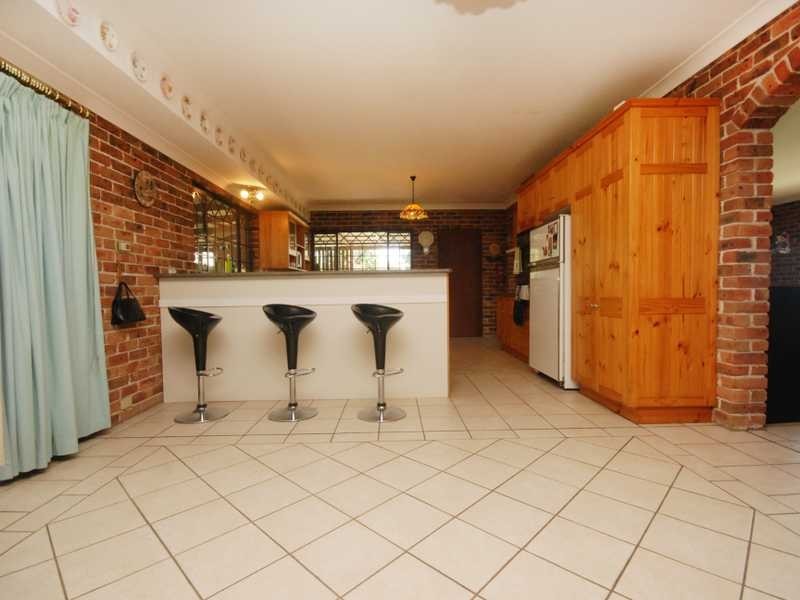 12 Henschke Avenue, Wagga Wagga NSW 2650