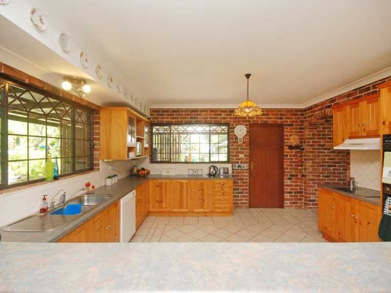 12 Henschke Avenue, Wagga Wagga NSW 2650