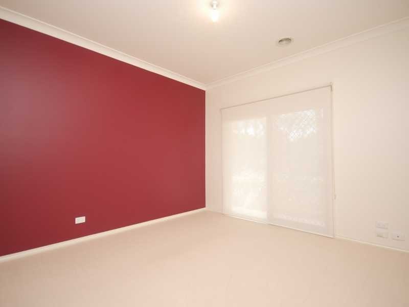 1 Cowabbie Street, Coolamon NSW 2701