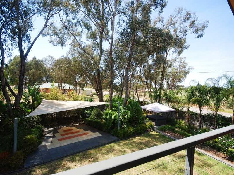 1 Cowabbie Street, Coolamon NSW 2701