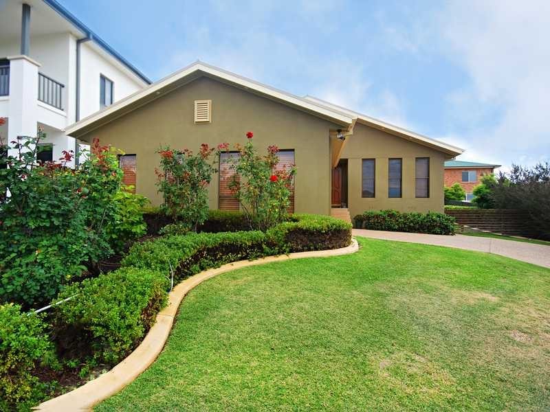 6 Merong Place, Bourkelands NSW 2650