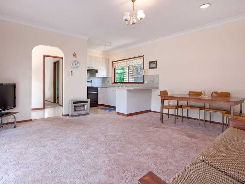 2/2 Brooklyn Drive, Bourkelands NSW 2650