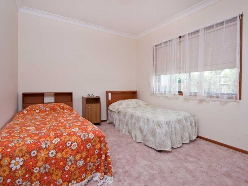 2/2 Brooklyn Drive, Bourkelands NSW 2650