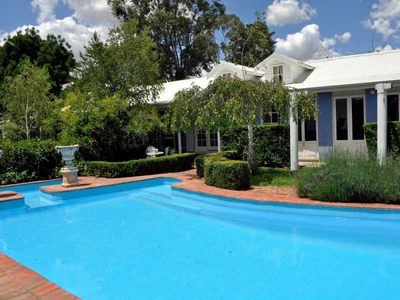 4 Aspen Rd, Wagga Wagga NSW 2650