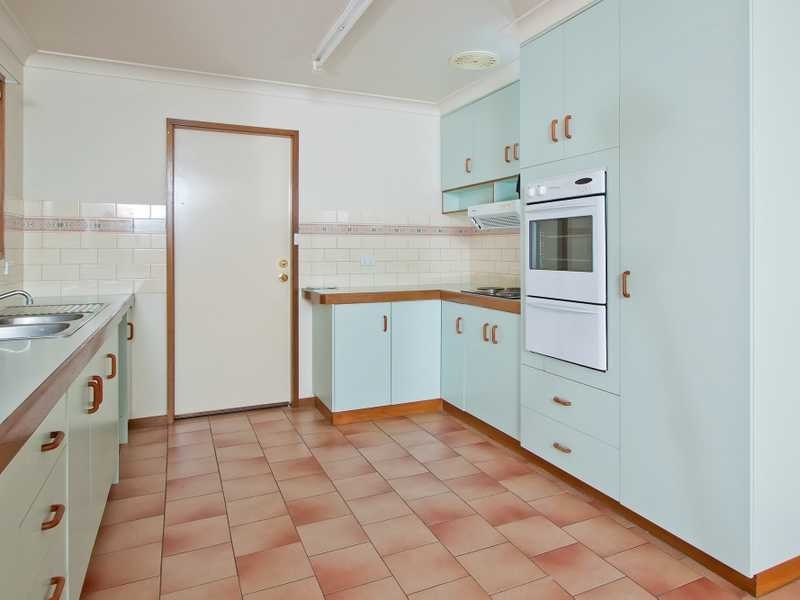 125 Undurra Drive, Glenfield Park NSW 2650