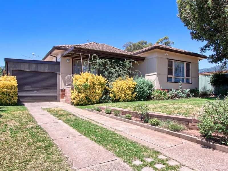 97 Tobruk Street, Ashmont NSW 2650