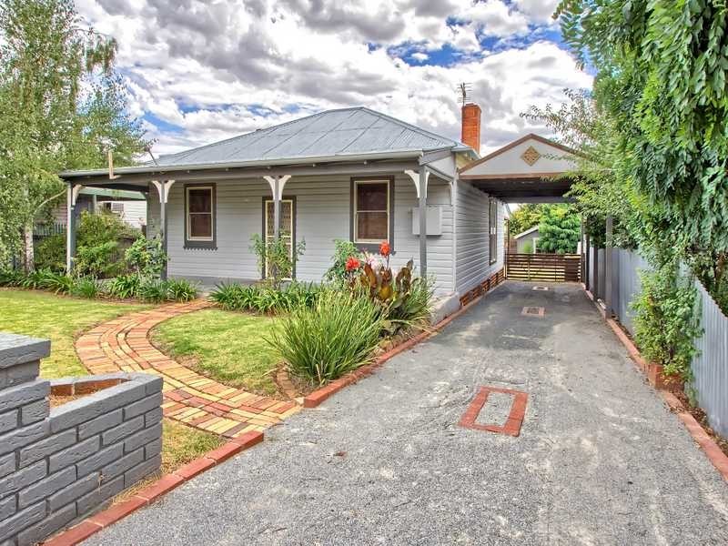 44 Heath Street, Turvey Park NSW 2650