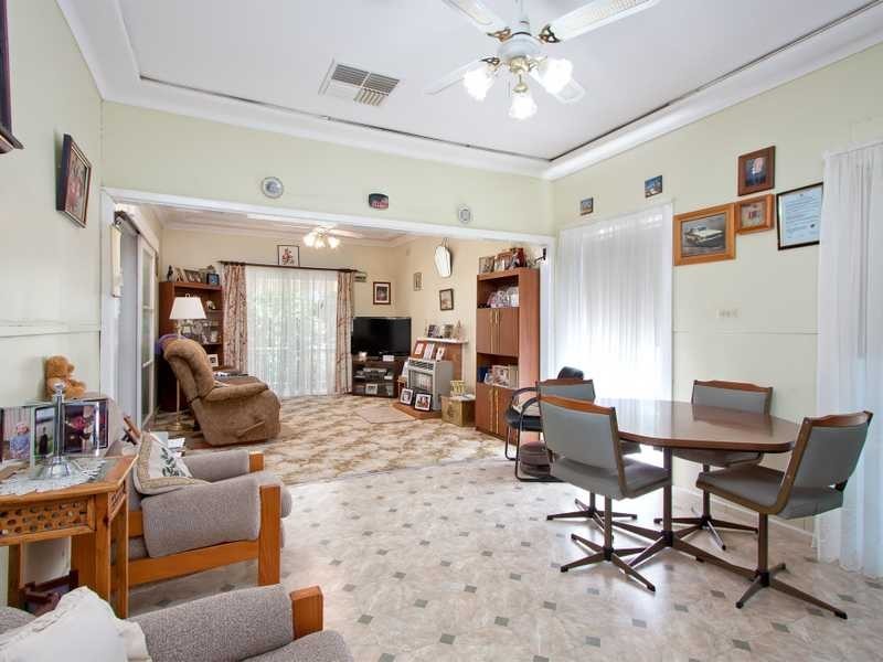 125 Grove Street, Kooringal NSW 2650