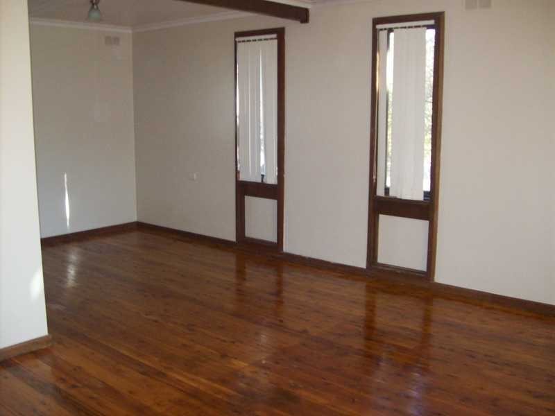 8 Arnott Street, Ashmont NSW 2650