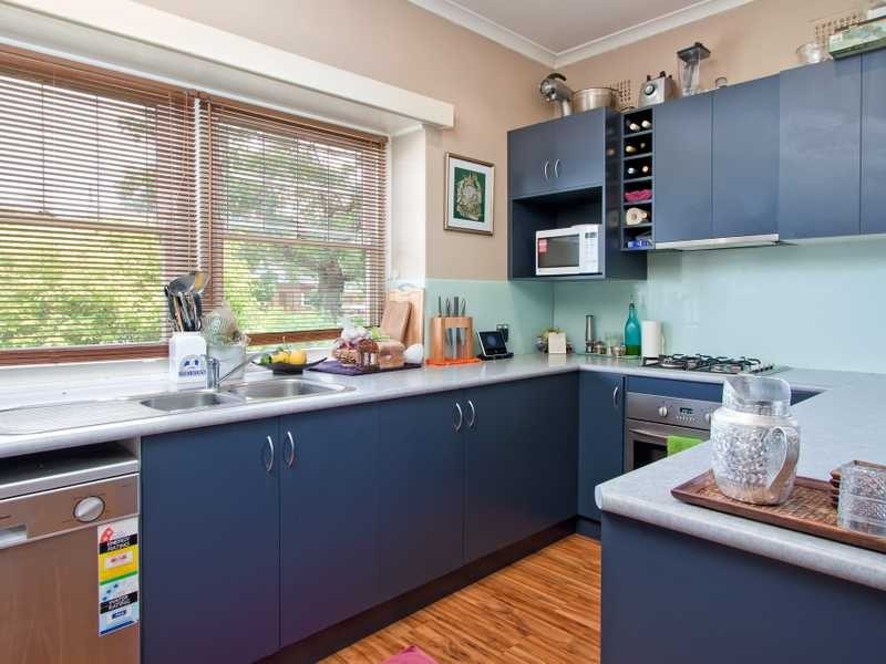 39 Trevor Street, Turvey Park NSW 2650