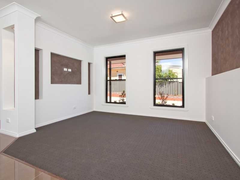 Unit 1/17 Heydon Avenue, Turvey Park NSW 2650