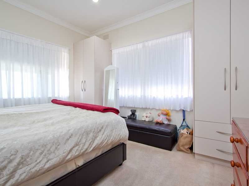 72 Meadow Street, Kooringal NSW 2650