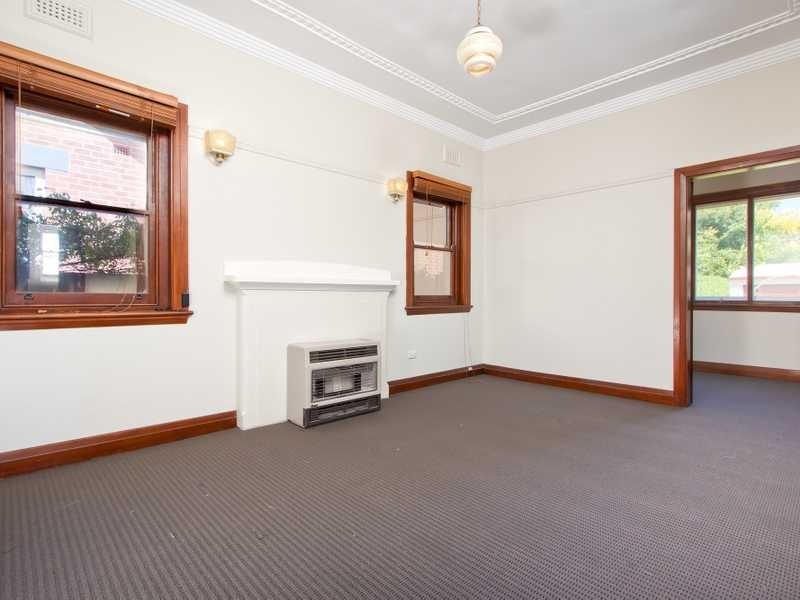 8 Little Best Street, Wagga Wagga NSW 2650