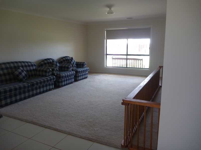 60 Grinton Avenue, Ashmont NSW 2650