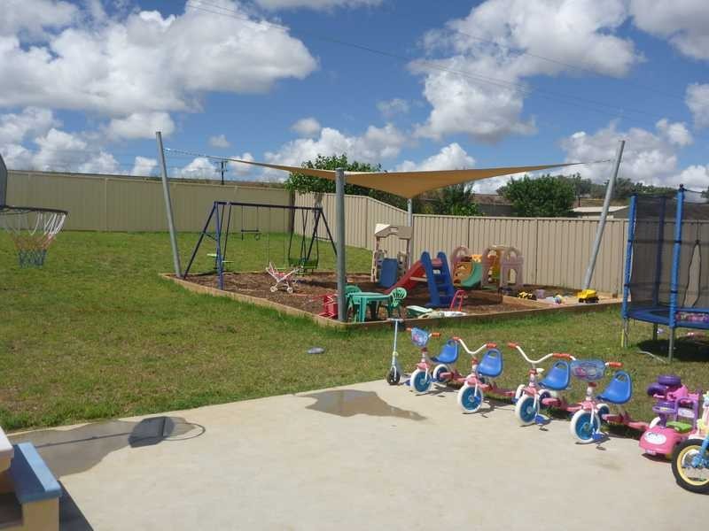 60 Grinton Avenue, Ashmont NSW 2650