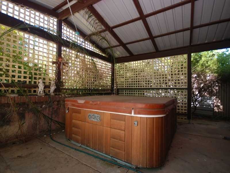 19 Henwood Avenue, Kooringal NSW 2650