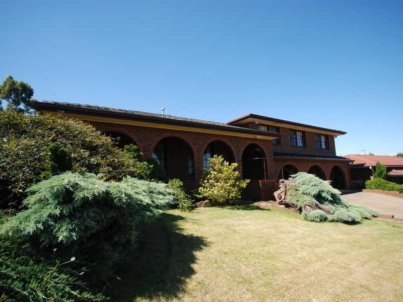 19 Henwood Avenue, Kooringal NSW 2650
