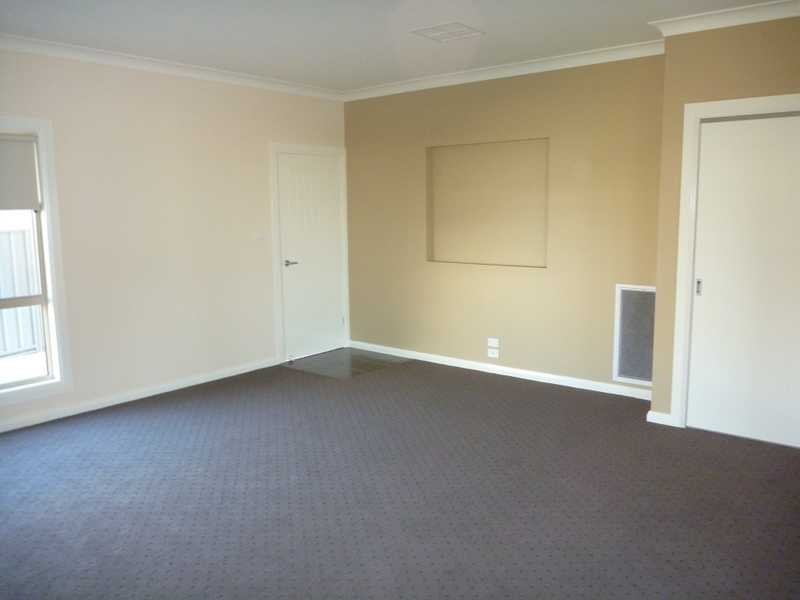 6 Hamersley Place, Tatton NSW 2650