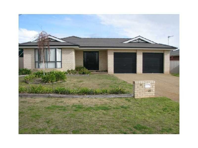 24 Woomera Place, Wagga Wagga NSW 2650