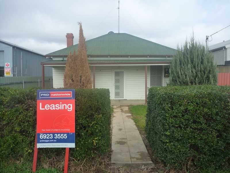 214 Urana Street, Wagga Wagga NSW 2650
