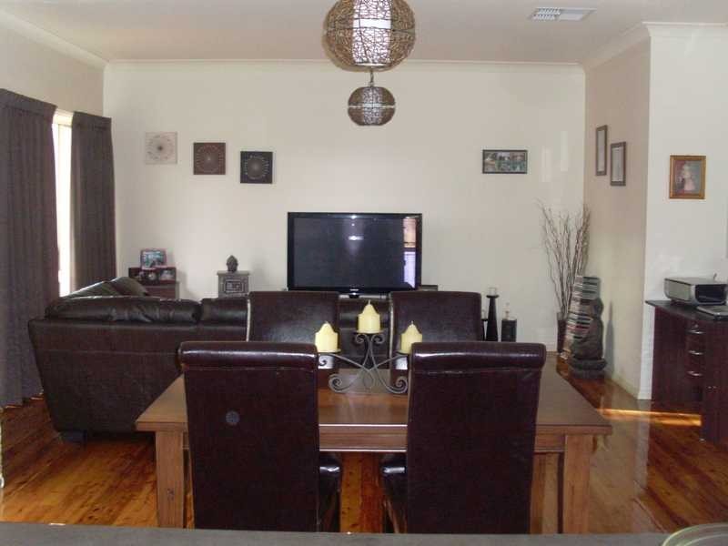 3 Stinson Street, Coolamon NSW 2701