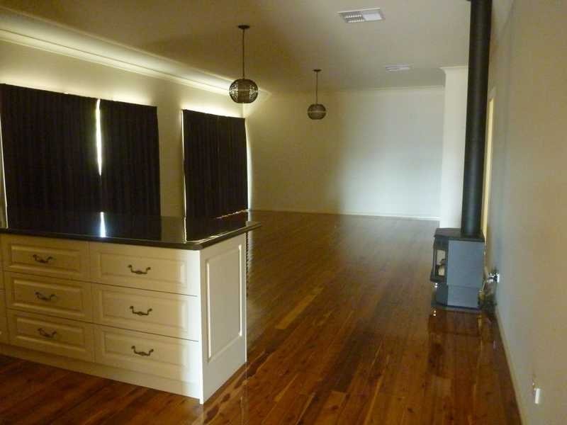 3 Stinson Street, Coolamon NSW 2701