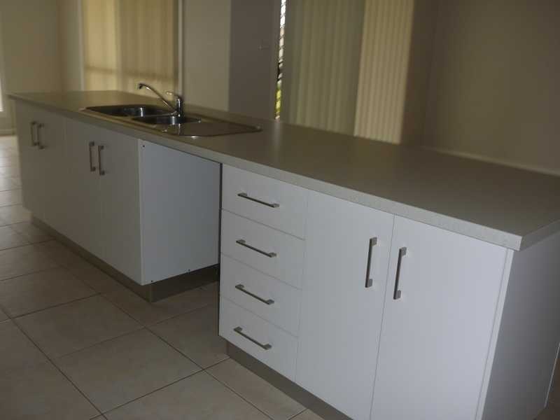 56 Yarrawah Crescent, Bourkelands NSW 2650