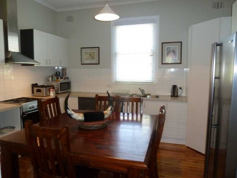 18 Lindsay, Wagga Wagga NSW 2650