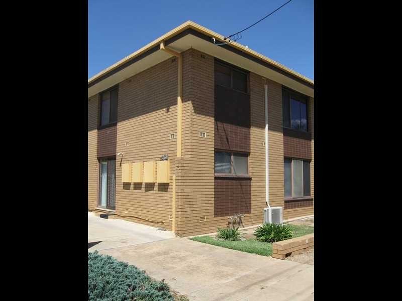 Unit 1/35 Higgins Avenue, Wagga Wagga NSW 2650