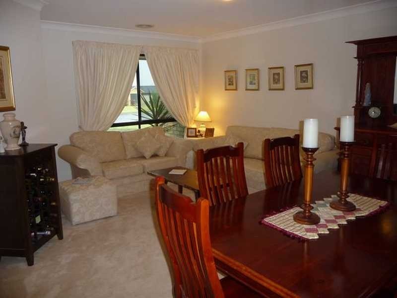 96 Yentoo Drive, Glenfield Park NSW 2650