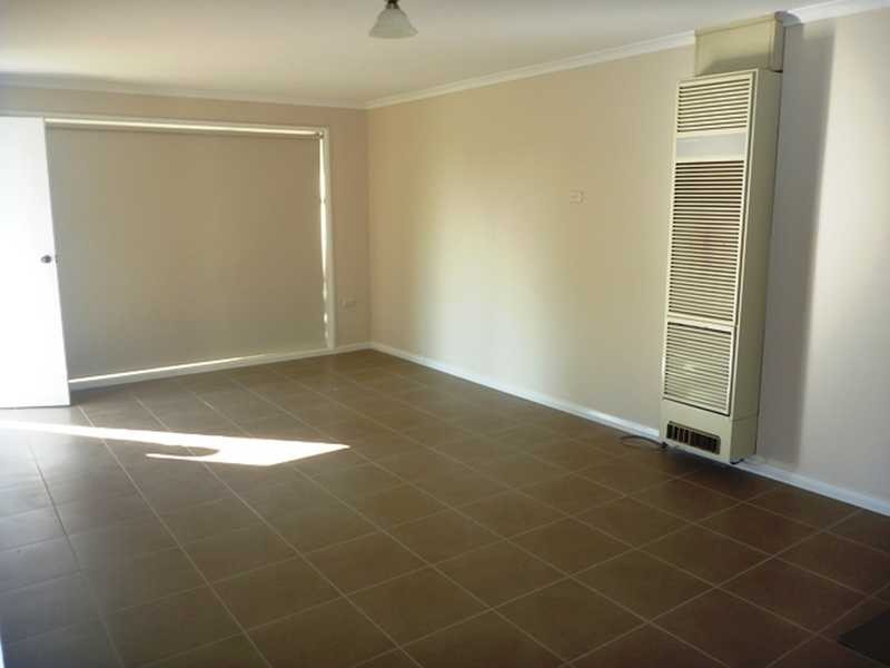 Unit 1/13 Wewak Street, Ashmont NSW 2650