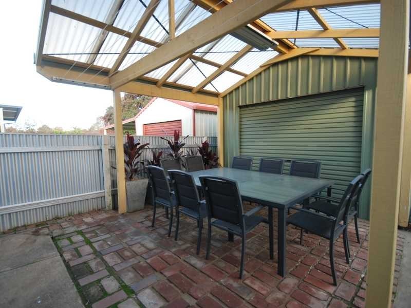 61 White Avenue, Wagga Wagga NSW 2650