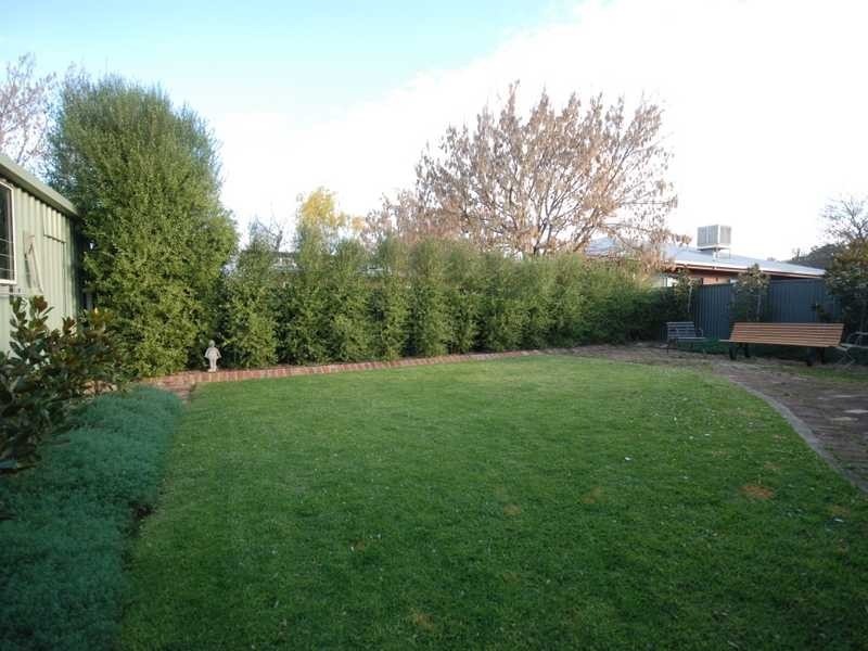 61 White Avenue, Wagga Wagga NSW 2650