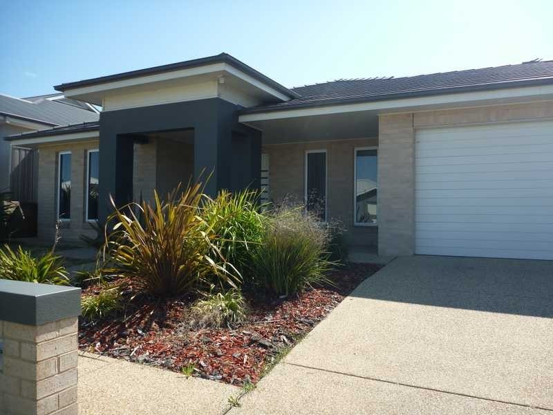 8 Bogong Crescent, Wagga Wagga NSW 2650