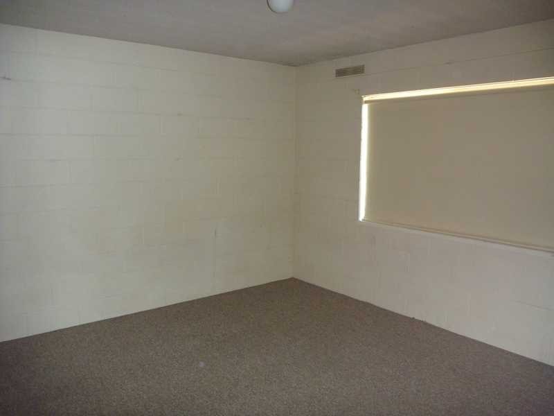 2/13 Nordlingen Drive, Tolland NSW 2650