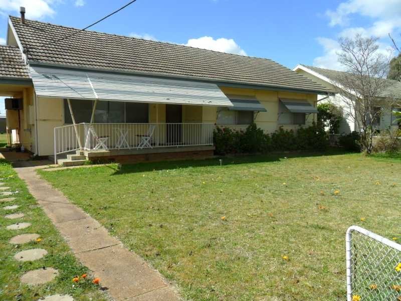 45 Cowabbie Street, Coolamon NSW 2701