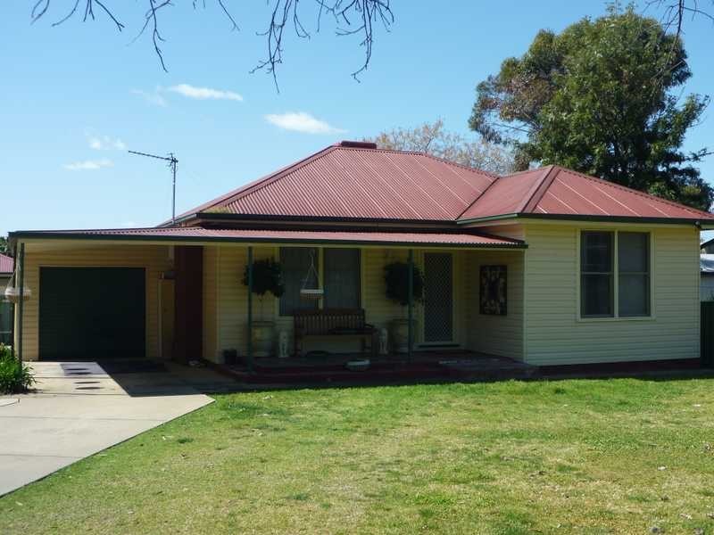 1/29 The Boulevarde, Kooringal NSW 2650