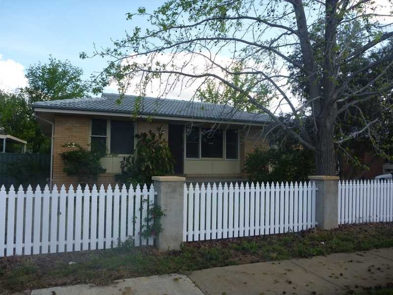 44 Bruce Street, Tolland NSW 2650