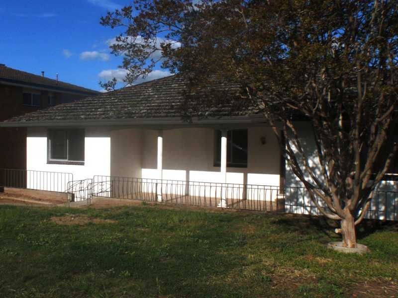 11 Panorama Street, Kooringal NSW 2650