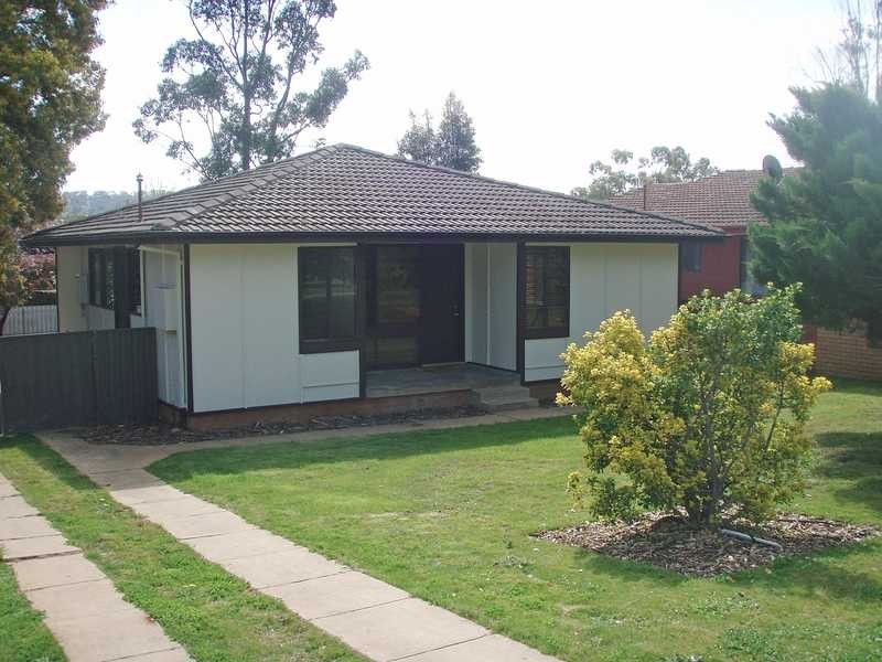 20 Callaghan Street, Ashmont NSW 2650