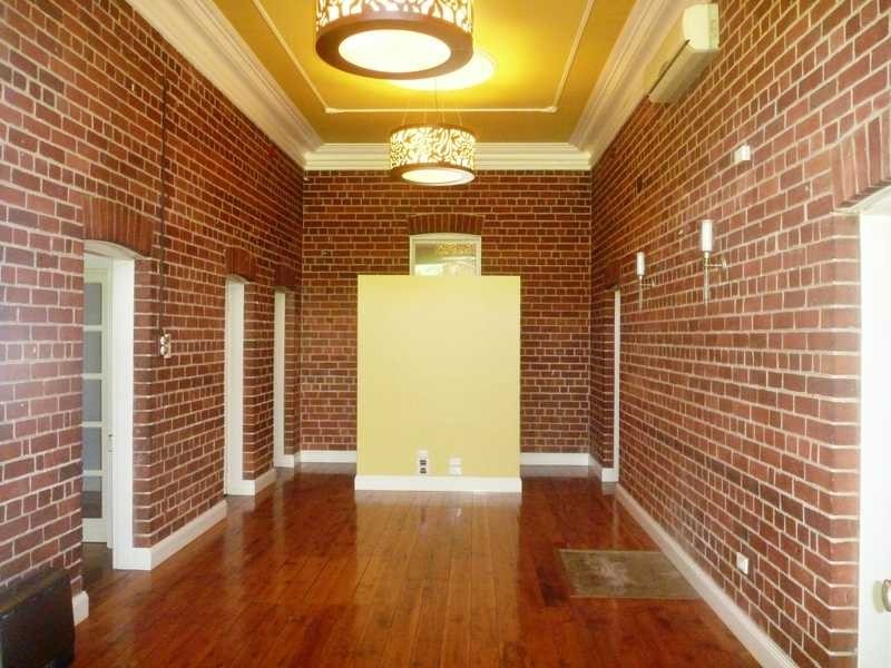 106 Gurwood Street, Wagga Wagga NSW 2650