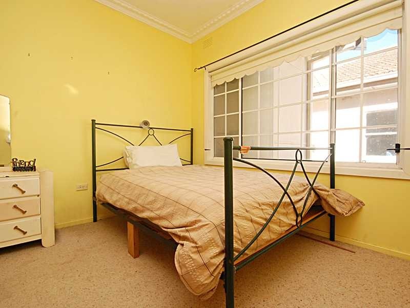 122 Meadow Street, Kooringal NSW 2650