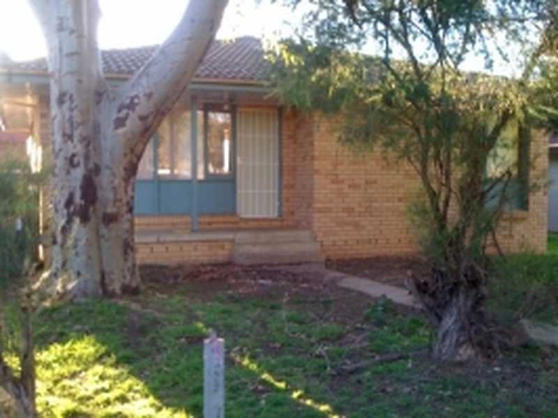 161 Raye Street, Tolland NSW 2650