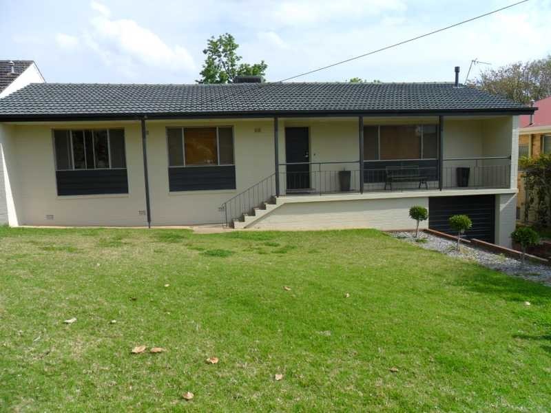 114 Simkin Crescent, Kooringal NSW 2650